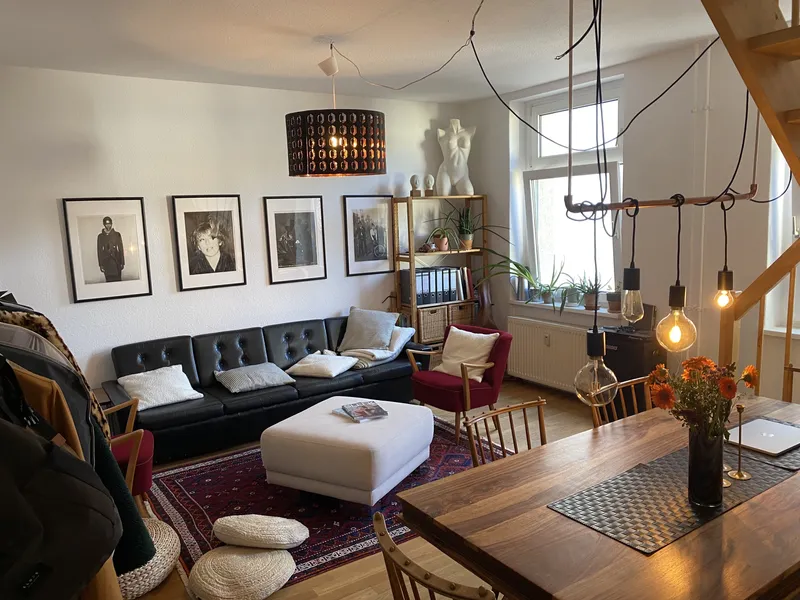 ZWISCHENMIETE 9 Monate I Wunderschöne, möblierte 2-Zimmer Maisonette Dachgeschoss Wohnung am Boxi — photo 1